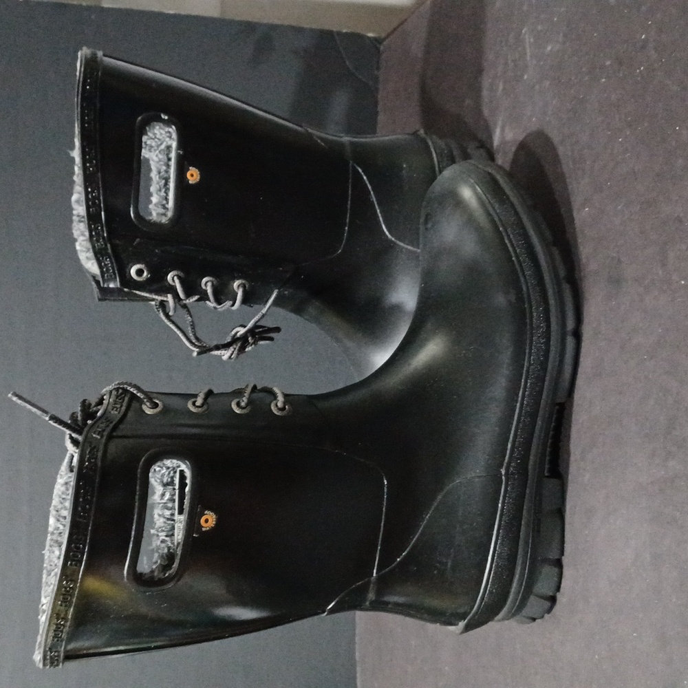 BOGS AMANDA PLUSH WINTER WATERPROOF BOOTS WOMEN'S Sz 9 PRE-OWNED